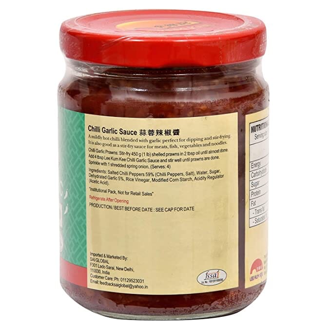 LEE KUM KEE CHILLI GARLIC SAUCE 226 GM